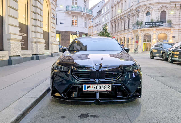 BMW M5 G90