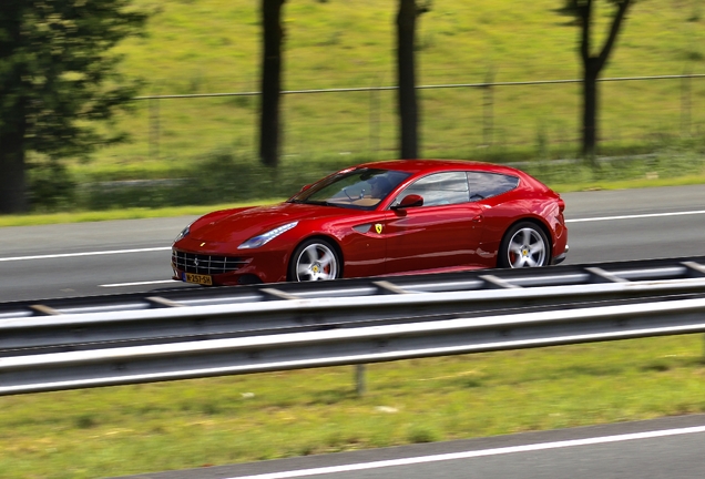 Ferrari FF