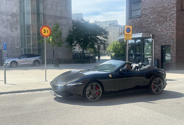 Ferrari Roma Spider