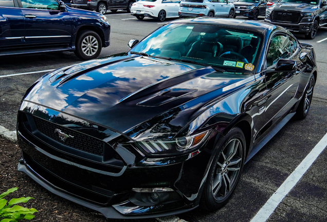 Ford Mustang GT 2015