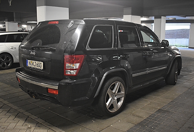 Jeep Grand Cherokee SRT-8 2005