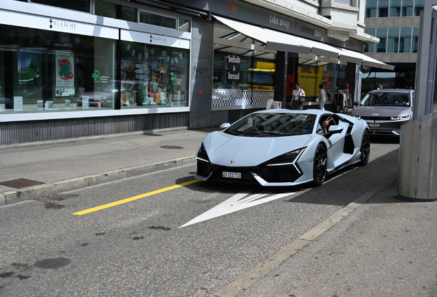 Lamborghini Revuelto