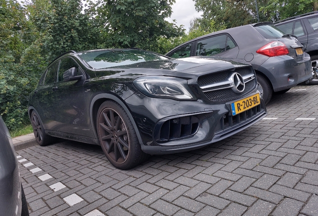 Mercedes-AMG GLA 45 X156