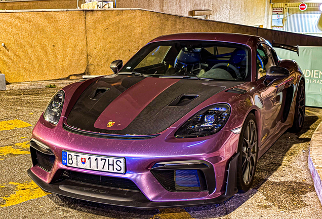 Porsche 718 Cayman GT4 RS