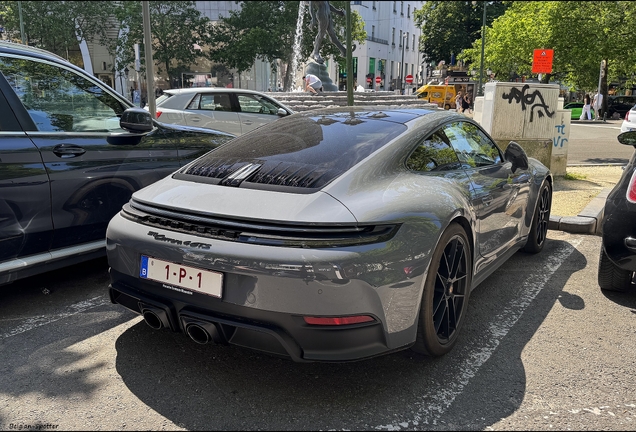 Porsche 992 Carrera 4 GTS MkII