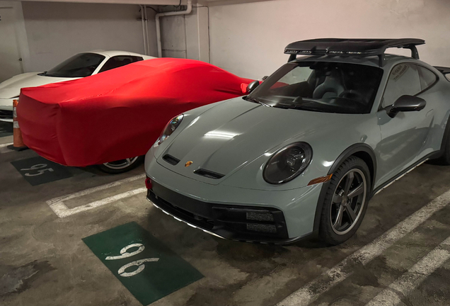 Porsche 992 Dakar