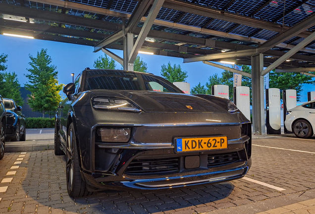 Porsche Macan EV GTS