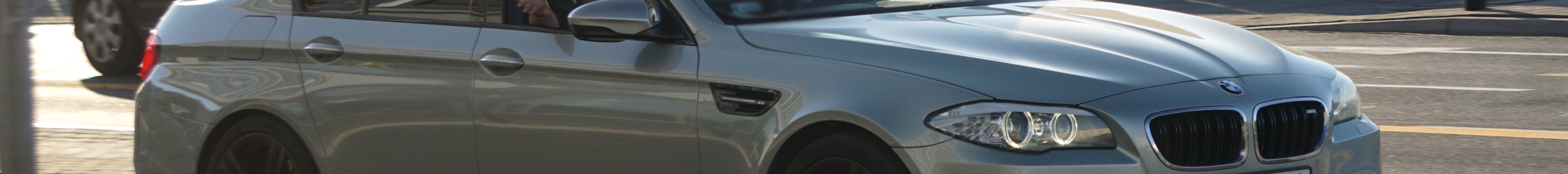 BMW M5 F10 2011