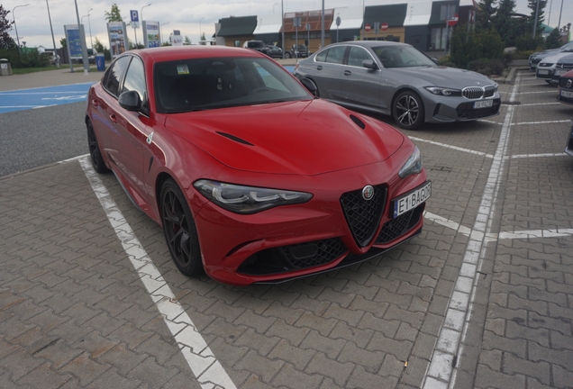 Alfa Romeo Giulia Quadrifoglio 2023