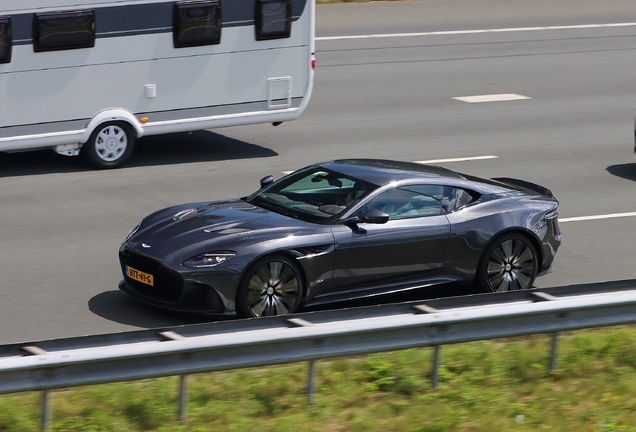 Aston Martin DBS Superleggera