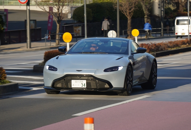 Aston Martin V8 Vantage 2018