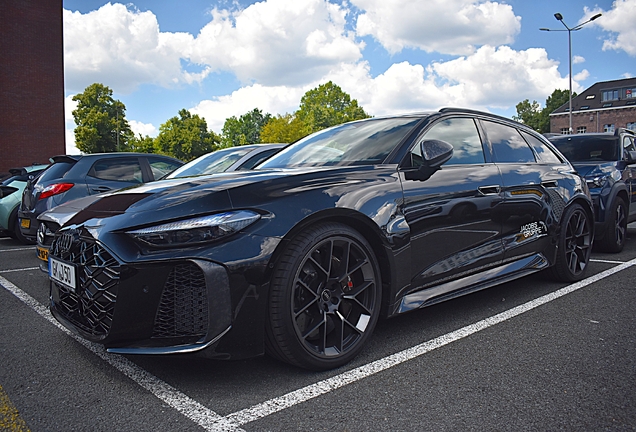 Audi RS5 Avant B10