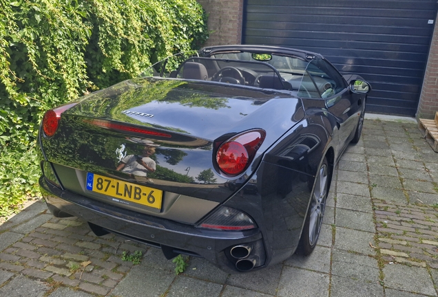 Ferrari California T