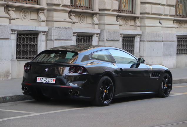 Ferrari GTC4Lusso