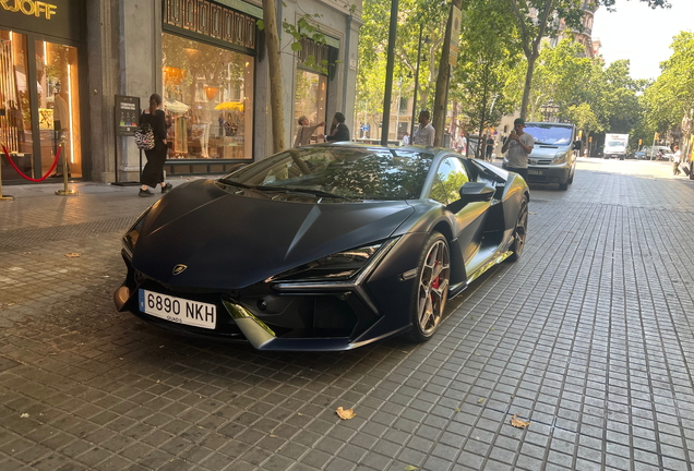 Lamborghini Revuelto