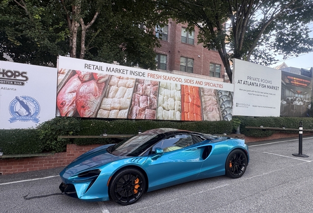 McLaren Artura Spider