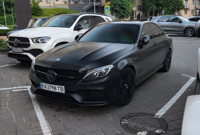 Mercedes-AMG C 63 S W205