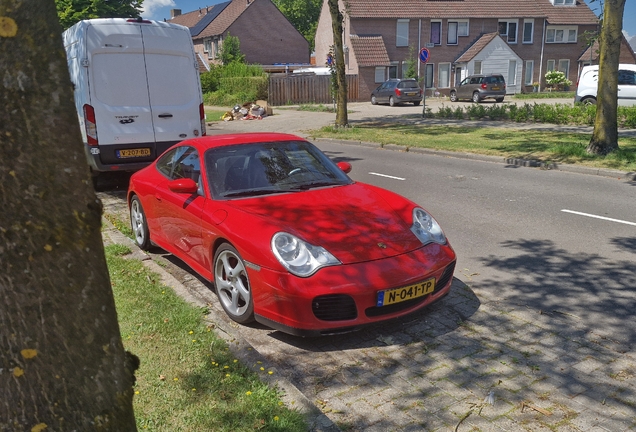 Porsche 996 Carrera 4s