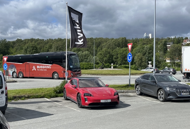 Porsche Taycan GTS Sport Turismo MkI