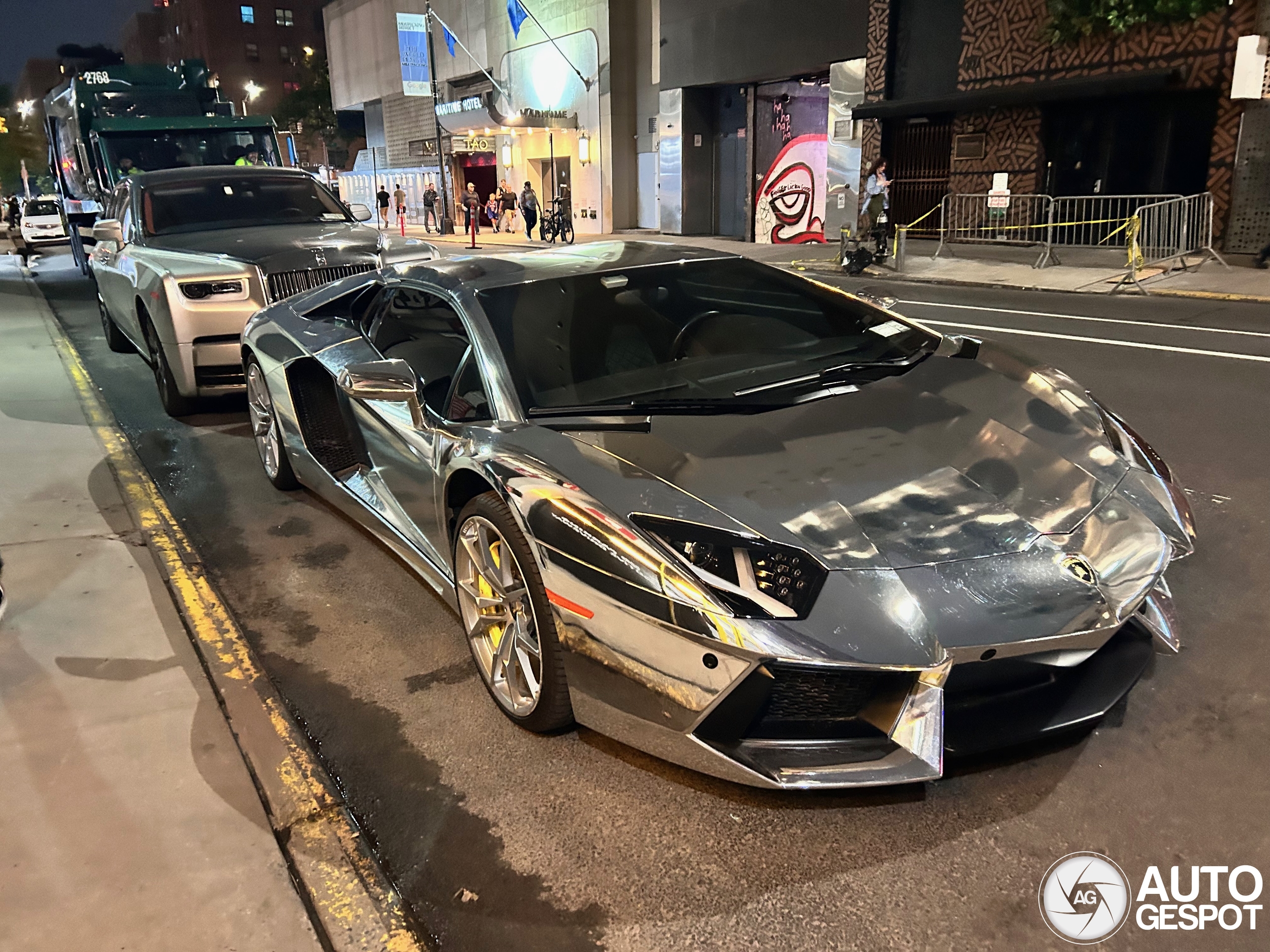 Lamborghini Aventador LP700-4 Roadster