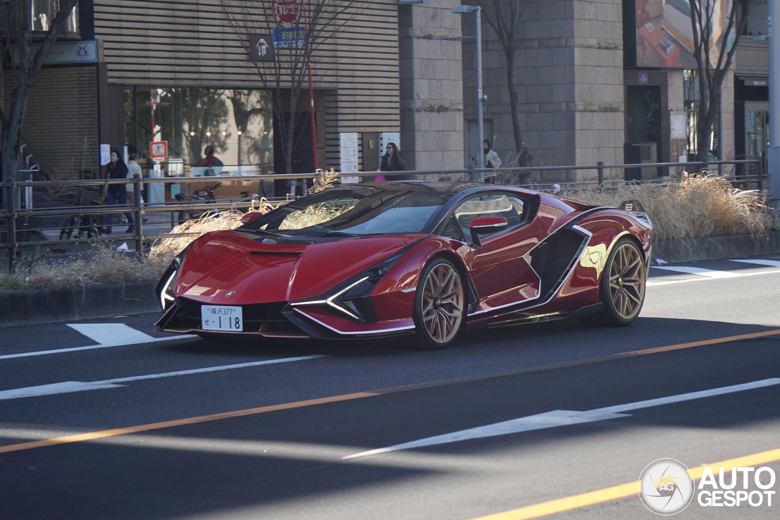Lamborghini Sián FKP 37