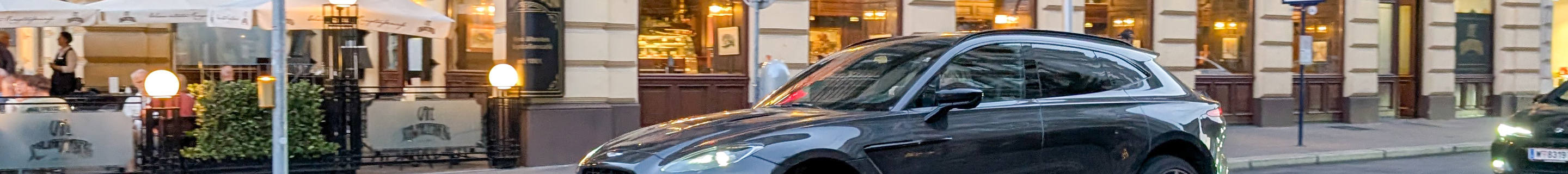 Aston Martin DBX