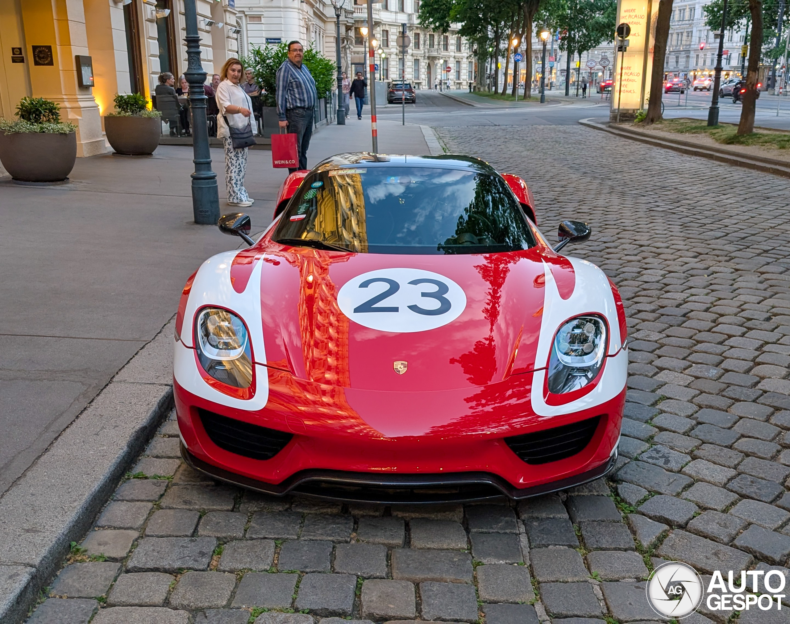 Porsche 918 Spyder Weissach Package