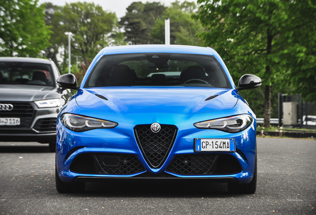 Alfa Romeo Giulia Quadrifoglio 2023