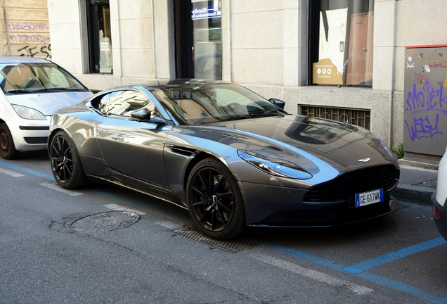 Aston Martin DB11 V8