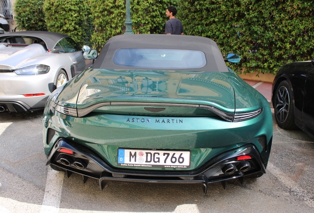 Aston Martin V8 Vantage Roadster 2025