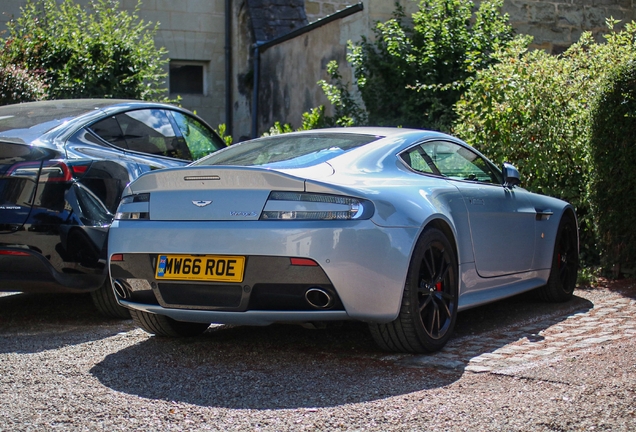 Aston Martin V8 Vantage S