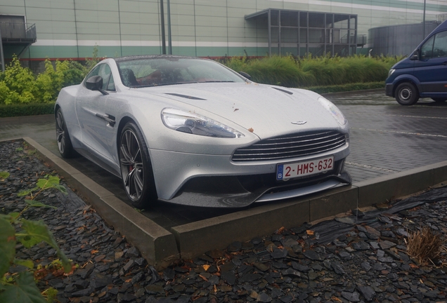 Aston Martin Vanquish 2013