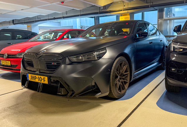 BMW M5 G90