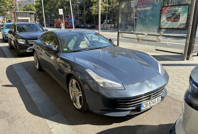 Ferrari GTC4Lusso
