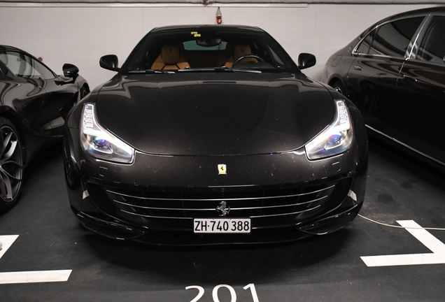 Ferrari GTC4Lusso