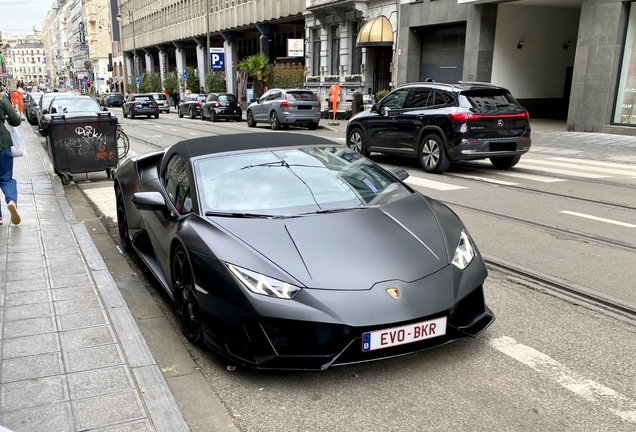 Lamborghini Huracán LP640-4 EVO Spyder
