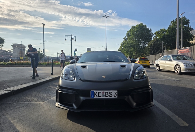 Porsche 718 Spyder RS Weissach Package