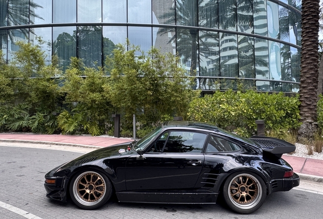 Porsche 930 Turbo Flatnose