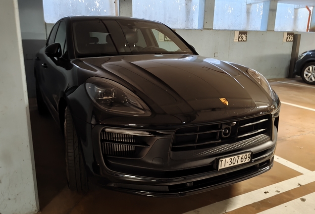 Porsche 95B Macan GTS MkII