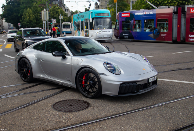 Porsche 992 Carrera 4 GTS MkII