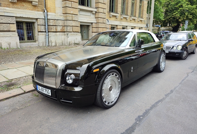 Rolls-Royce Phantom Drophead Coupé Spirit of Ecstasy Centenary Edition