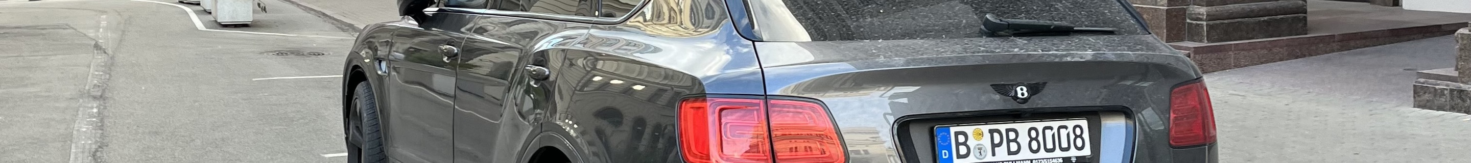 Bentley Bentayga V8