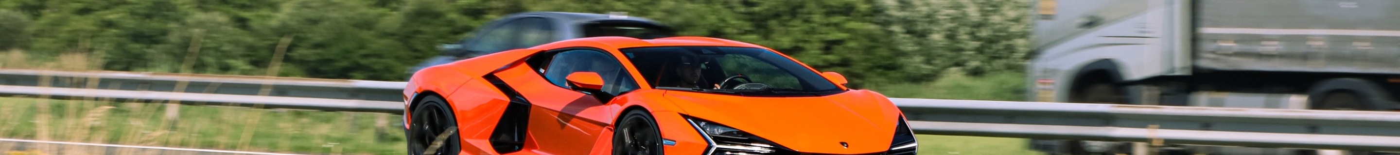 Lamborghini Revuelto
