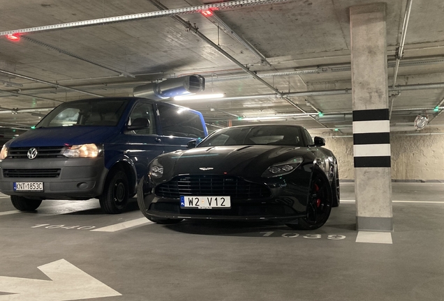 Aston Martin DB11