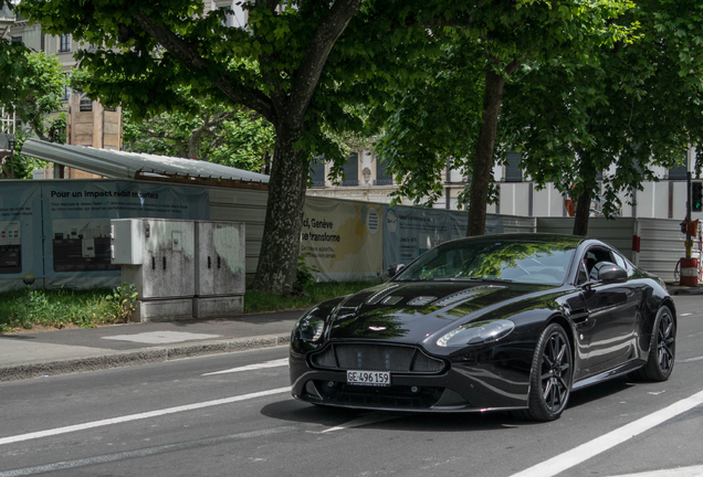 Aston Martin V12 Vantage S