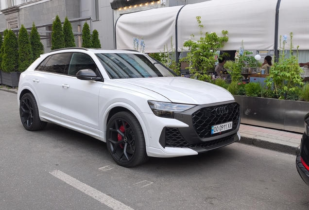 Audi RS Q8 2024