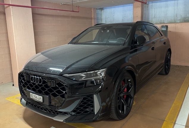 Audi RS Q8 2024