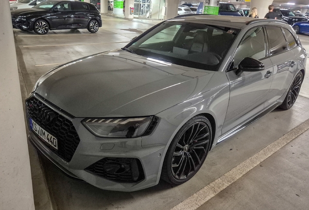 Audi RS4 Avant B9