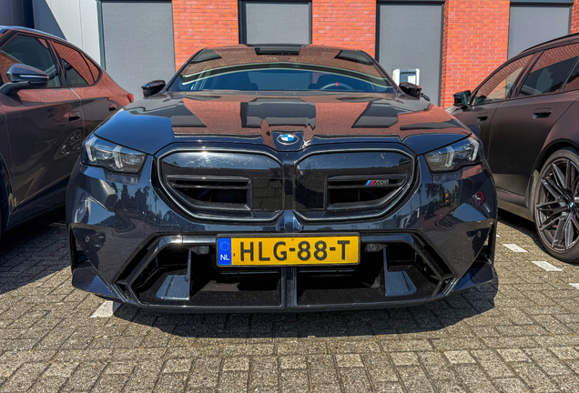 BMW M5 G90