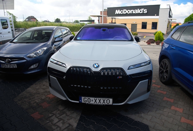 BMW M760e xDrive